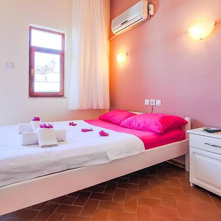 Saray Pansiyon Kaş Exteriér fotografie